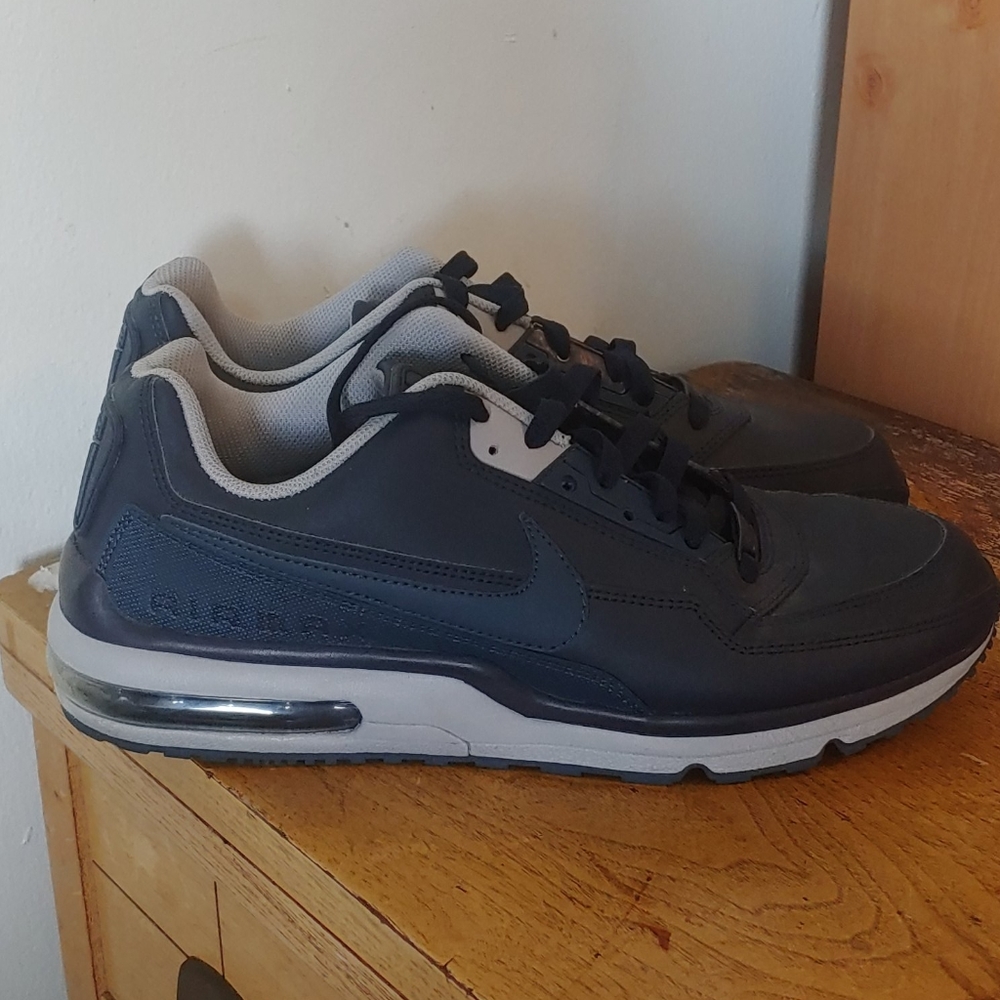 NIKE Air Max LTD 3 Running Sneakers Size 12
